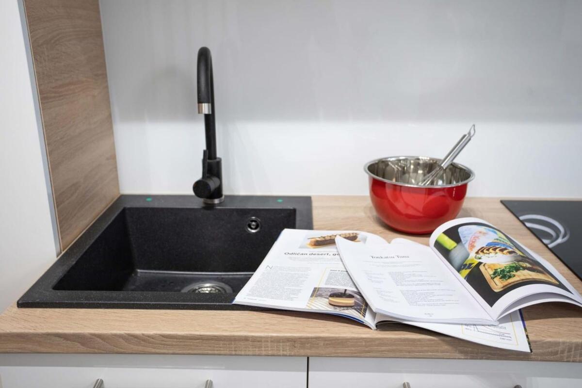 Lux Nest III City Apartment Urban Stay ซาเกร็บ ภายนอก รูปภาพ
